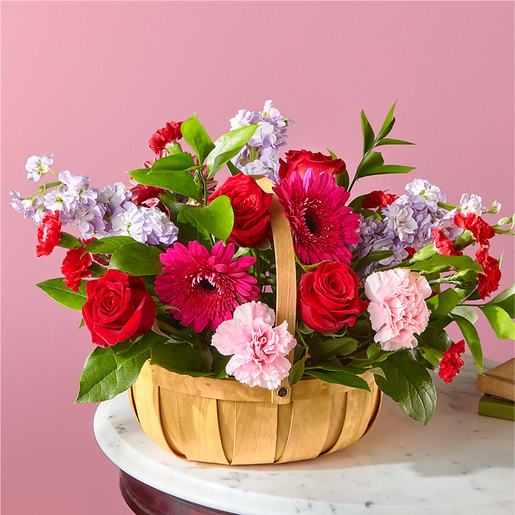 Pink Picnic Basket – The Bay Window Llc, Garrettsville OH