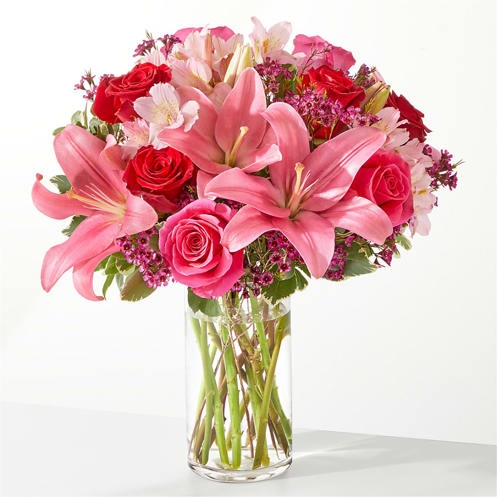 Lucky in Love Bouquet – The Bay Window Llc, Garrettsville OH