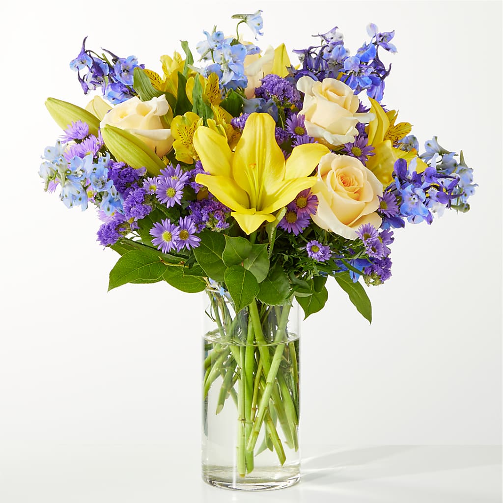 Limoncello Bouquet – The Bay Window Llc, Garrettsville OH