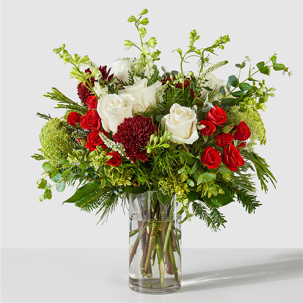Favorite Traditions Bouquet – The Bay Window Llc, Garrettsville OH