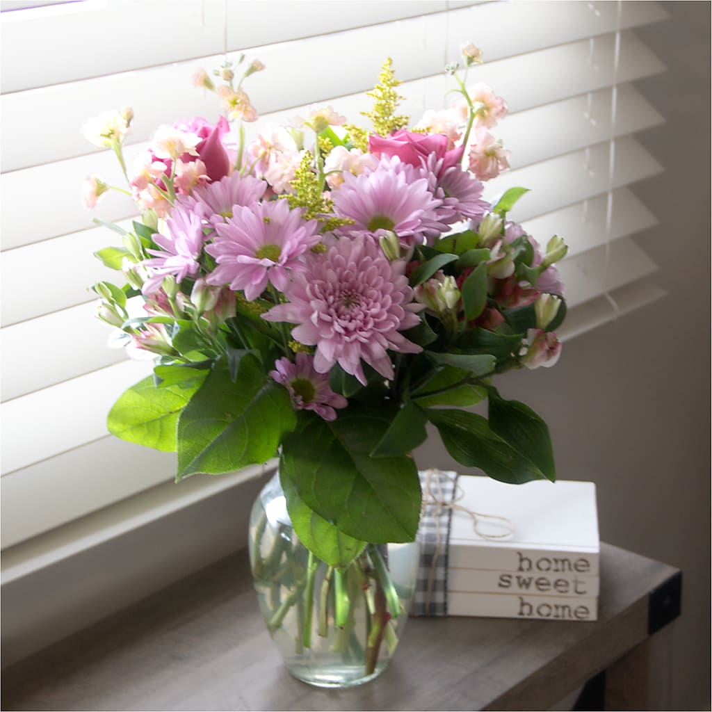 Pastel Tradition - A Florist Original –  The Bay Window Llc, Garrettsville OH