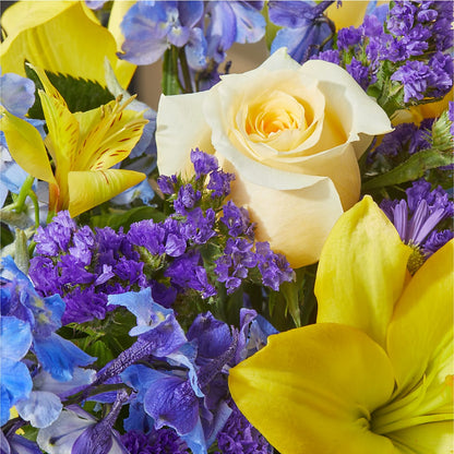 Limoncello Bouquet –  The Bay Window Llc, Garrettsville OH