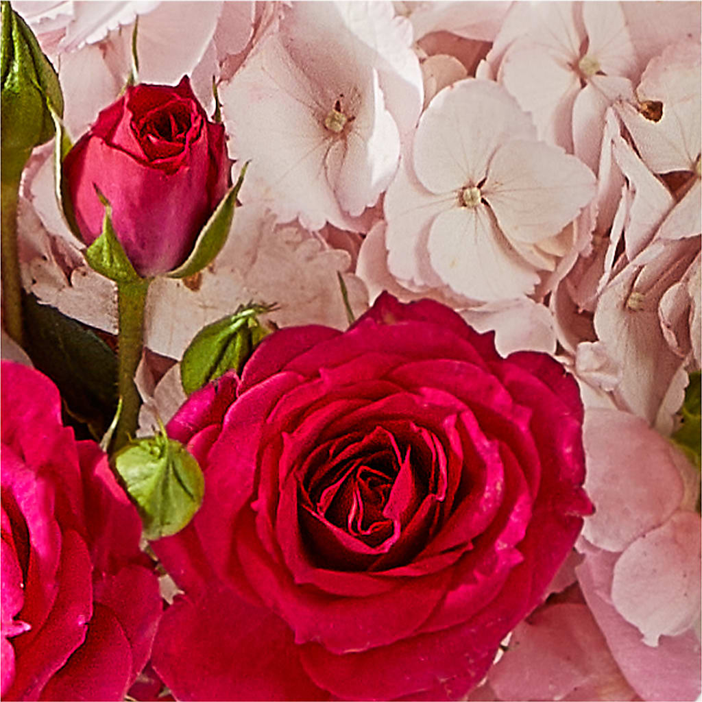 Glitz & Glam Bouquet –  The Bay Window Llc, Garrettsville OH
