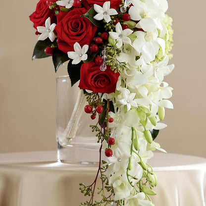 Here Comes the Bride Bouquet –  The Bay Window Llc, Garrettsville OH